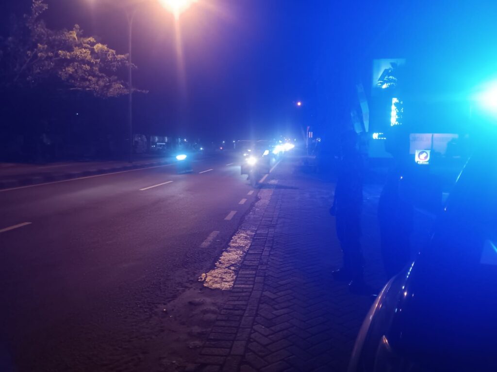 Polsek Turi Gelar Patroli Blue Light, Antisipasi 3C dan Gangguan Kamtibmas