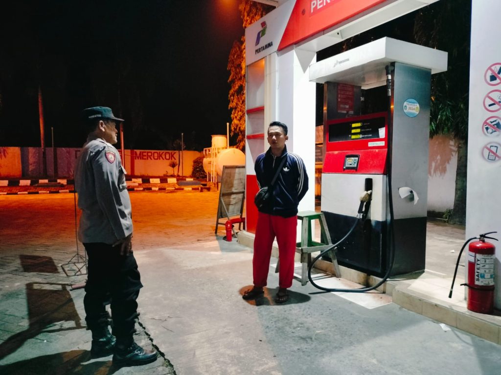 Polsek Turi Bersama Koramil Gelar Patroli Dialogis, Amankan Obyek Vital di Kecamatan Turi