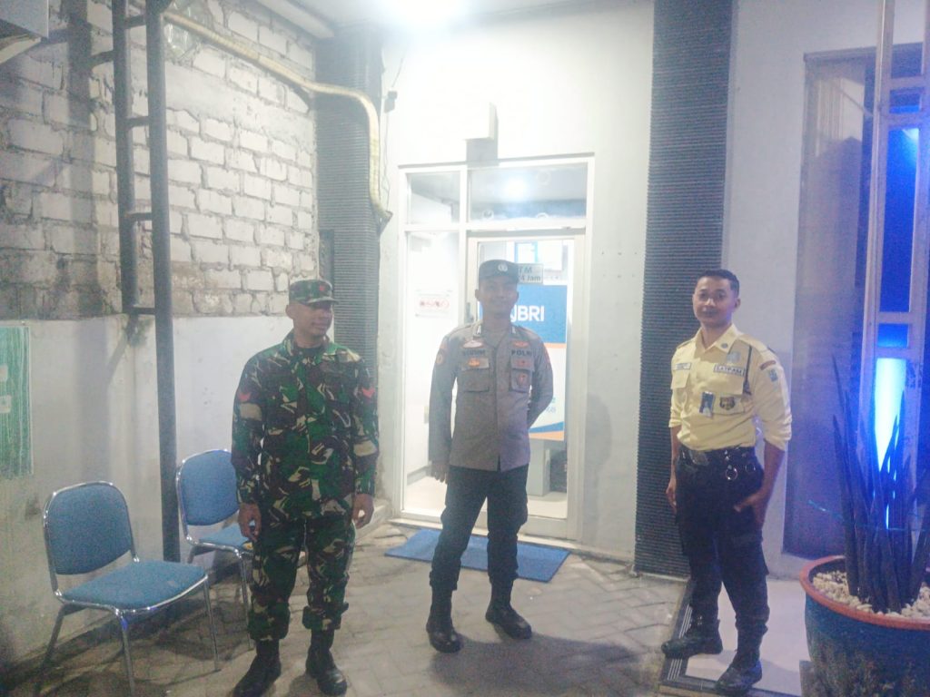 Polsek Turi Bersama Koramil Gencarkan Patroli Malam, Imbau Warga Waspada Curanmor dan Judi Online