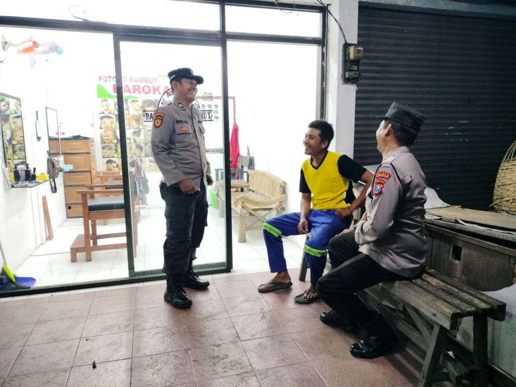 Polsek Turi Gelar Patroli Dialogis di Warkop, Wujudkan Harkamtibmas yang Kondusif