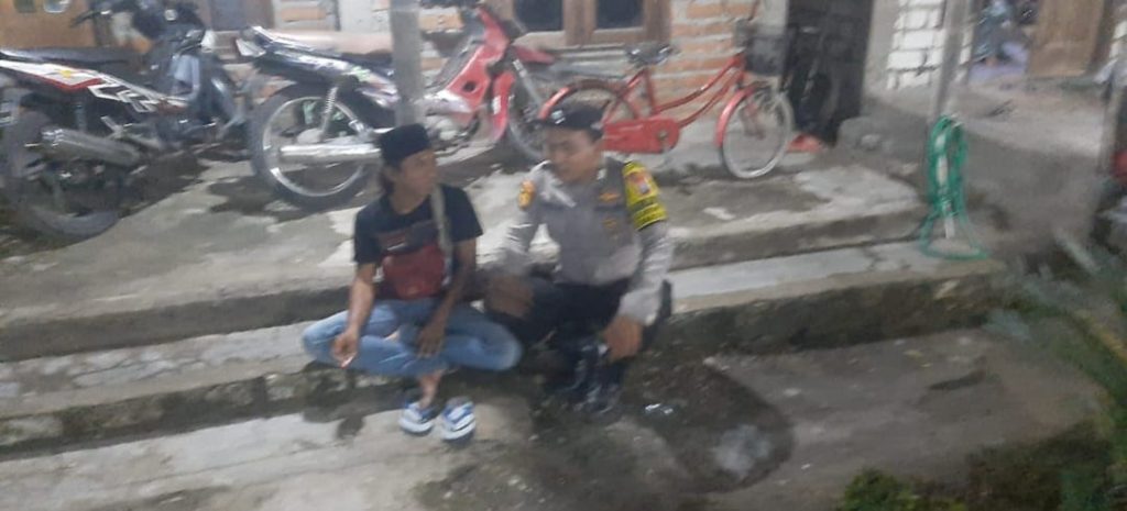 Polsek Maduran Gencarkan Patroli Dialogis, Warga Diimbau Waspada Gangguan Kamtibmas