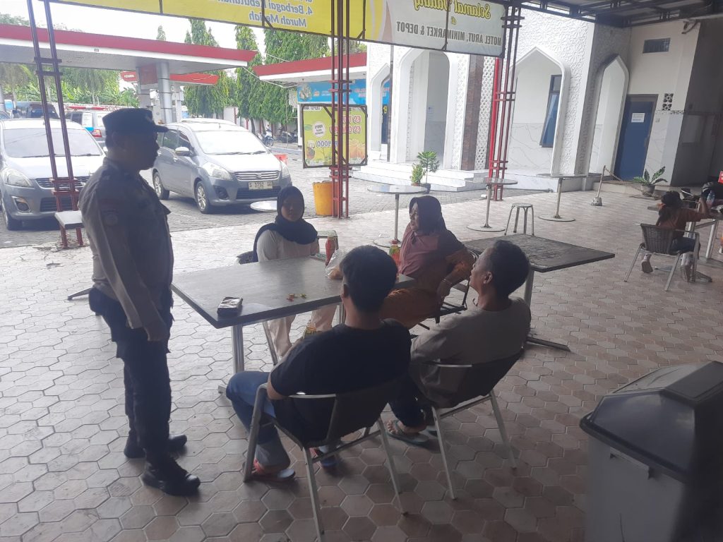 Polsek Turi Gelar Patroli Dialogis, Ajak Warga Tingkatkan Kewaspadaan dan Peduli Keamanan Lingkungan