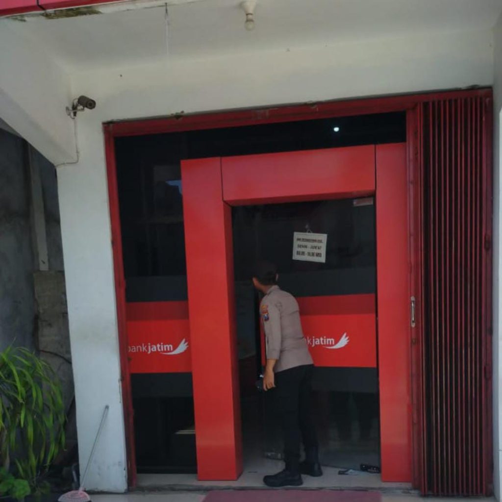 POLSEK MADURAN GELAR PATROLI KAMTIBMAS MENYELURUH, SIKAT TITIK RAWAN DI WILAYAH MADURAN