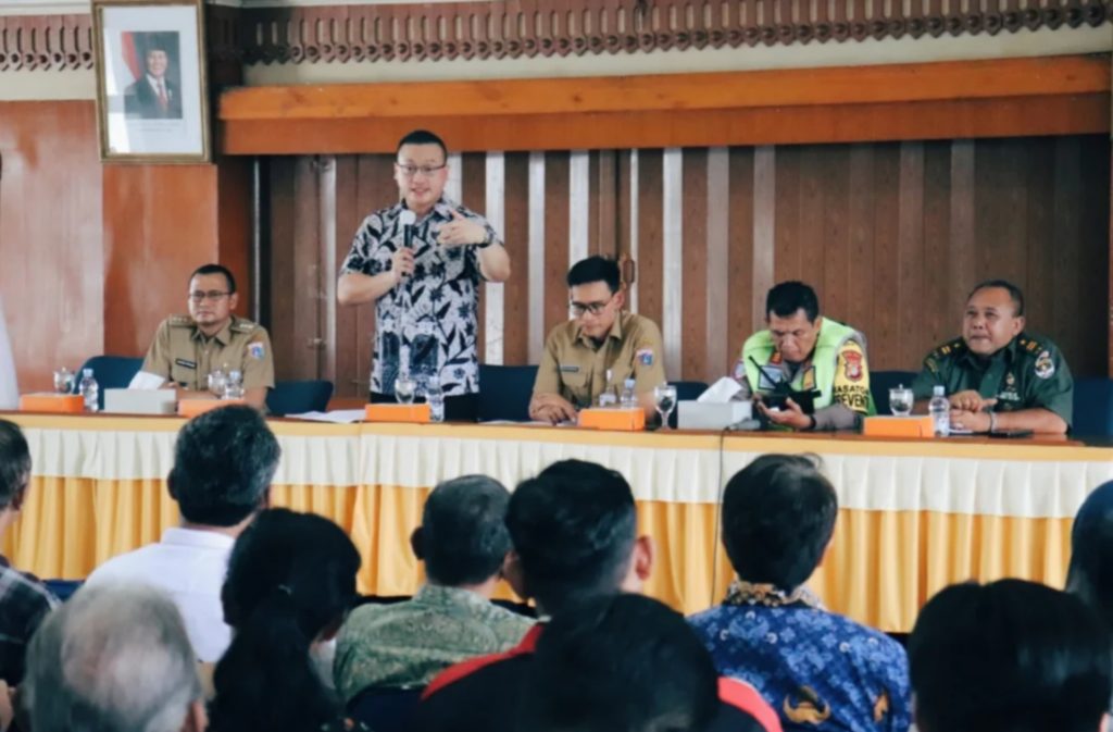 Dukung Kegiatan Pemprov DKI Jakarta, Personil Koramil 03/GP Hadiri Giat Sosialisasi Pembangunan Flyover Latumenten – Makaliwe Kecamatan Grogol Petamburan