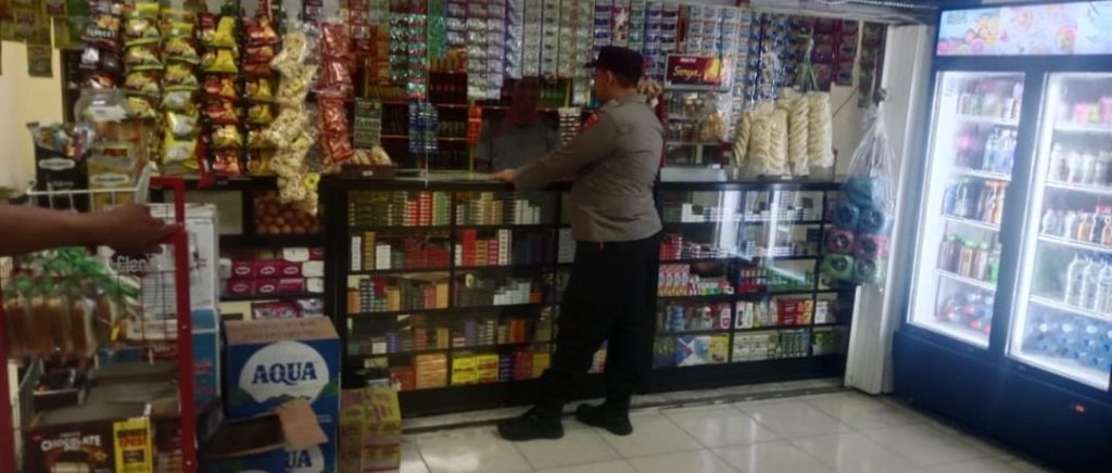 Patroli Dialogis Polsek Maduran Perkuat Keamanan Malam, Warga Diimbau Tingkatkan Kewaspadaan