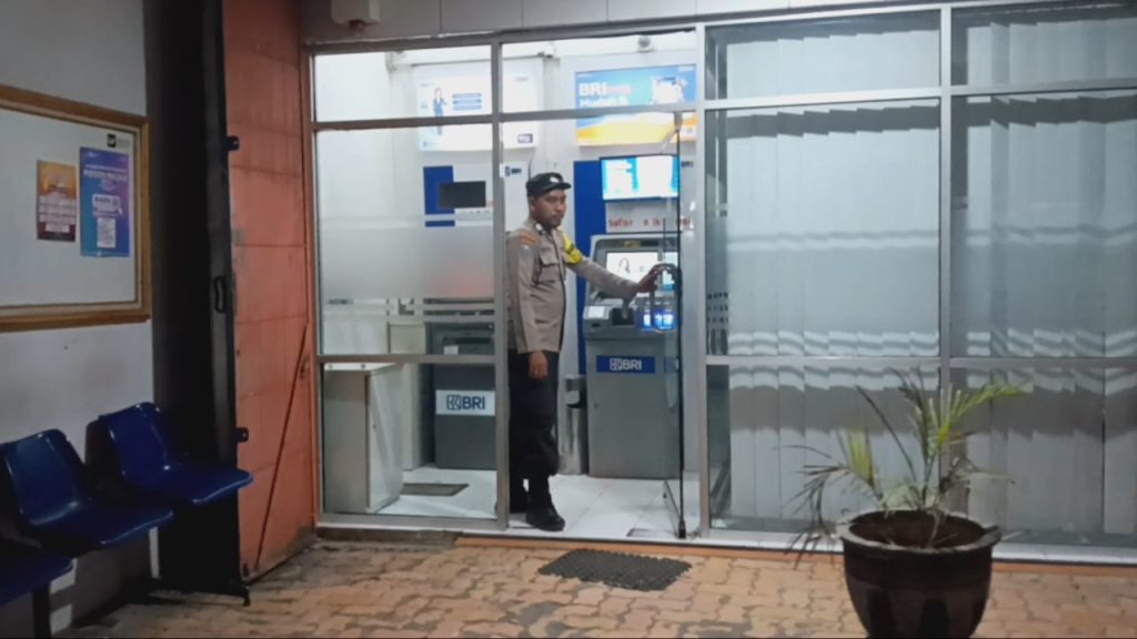 Patroli Perintis Presisi Sasar Objek Vital, Polsek Maduran Perketat Keamanan Malam di Lamongan