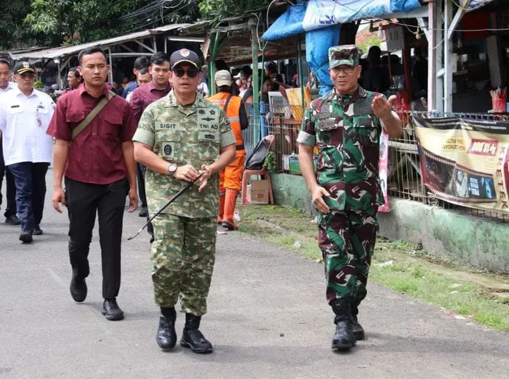 Danramil 03/Grogol Petamburan Mayor Inf Manatap Rajagukguk Dampingi Dandim 0503/Jakarta Barat Pengamanan VVIP Kunjungan Wapres RI