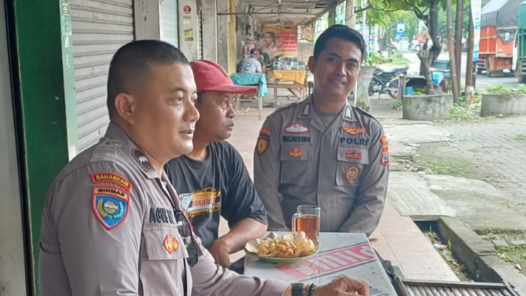 Patroli Dialogis Polsek Turi Ajak Warga Tingkatkan Kewaspadaan, Wujudkan Harkamtibmas Kondusif