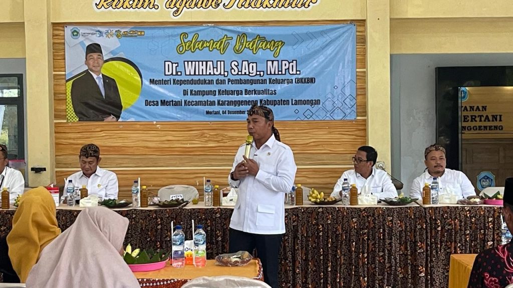 Menteri Kependudukan dan Pembangunan Keluarga RI Tinjau Pelaksanaan Program Keluarga Sejahtera di Desa Mertani