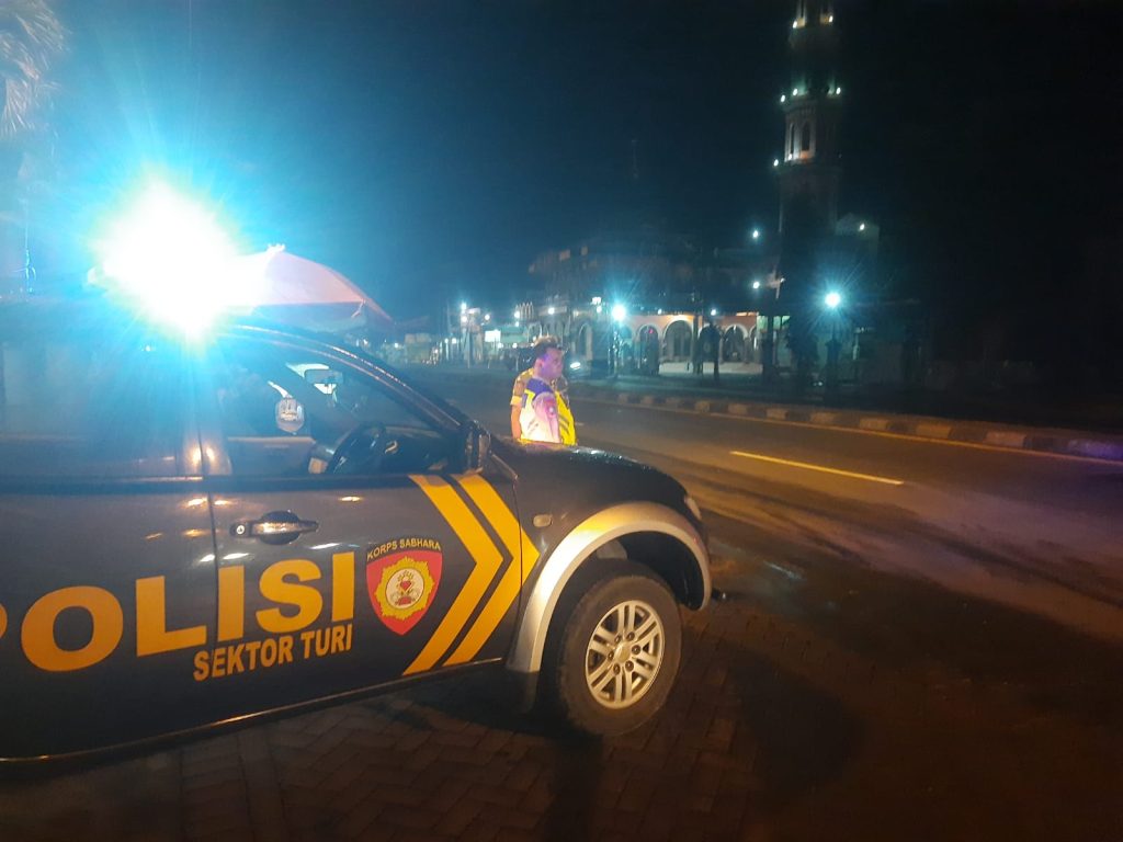 Patroli Blue Light Polsek Turi Pertegas Antisipasi 3C di Jalur Poros Kecamatan Turi