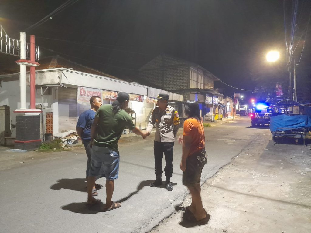 Kapolsek Kalitengah Pimpin Patroli Blue Light Malam Hari: Antisipasi Konflik Silat, Balap Liar, dan Gangguan Kamtibmas
