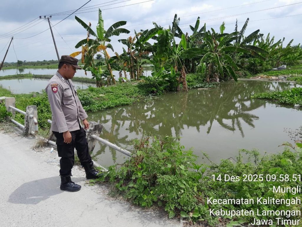 Antisipasi Banjir dan Laka Air, Polsek Kalitengah Patroli dan Edukasi Warga Desa Mungli