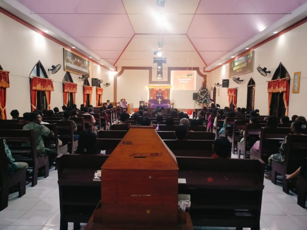 Pengamanan Ketat Ibadah Minggu Sore di GKJW Balun, Situasi Aman dan Kondusif