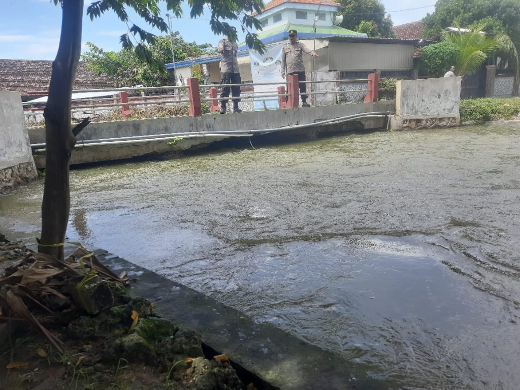 Antisipasi Bencana, Polsek Turi Intensifkan Patroli Wilayah Rawan di Desa Tawangrejo