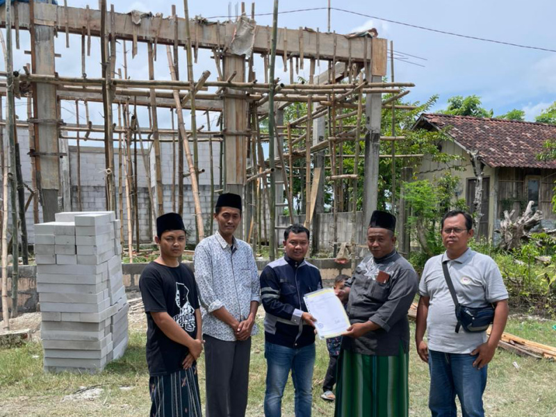 Anggota DPRD Blora Apresiasi Bantuan PT SPP untuk Ponpes Darussalam Doplang